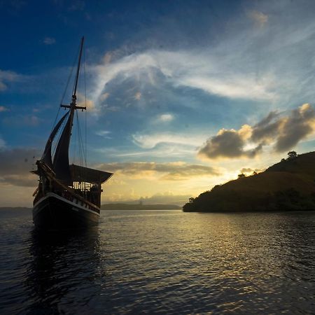 Blue Marlin Dive Komodo Labuan Bajo Ngoại thất bức ảnh